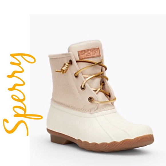 Sperry Shoes - NWT. Sperry Top Sider Saltwater Boot